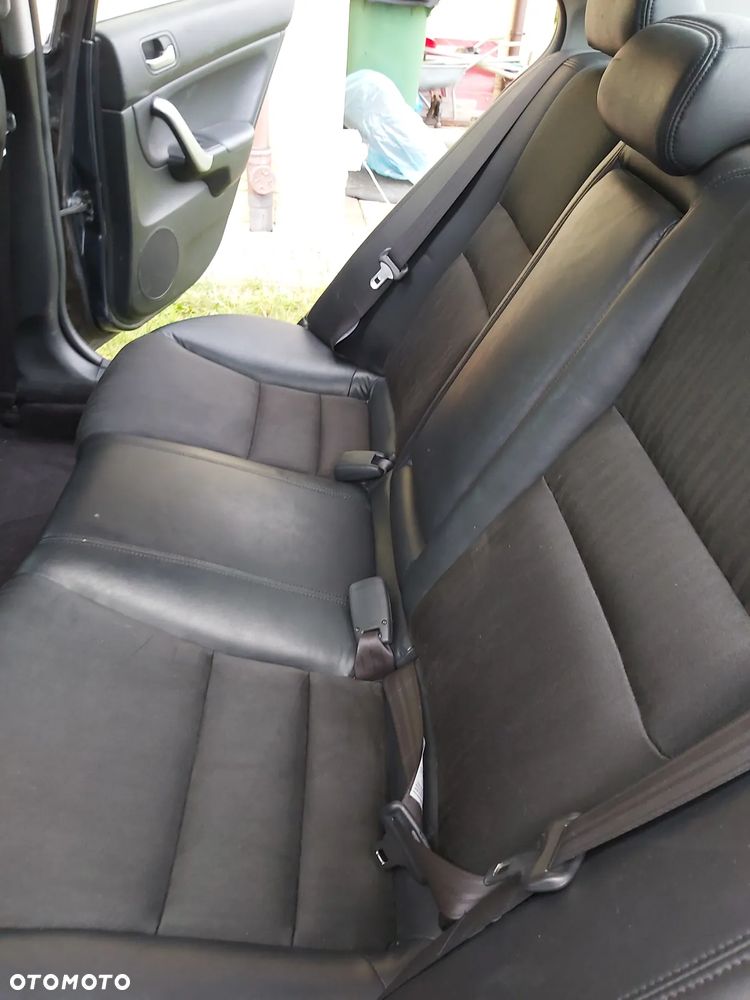 Honda Accord 2.0 Comfort - 12