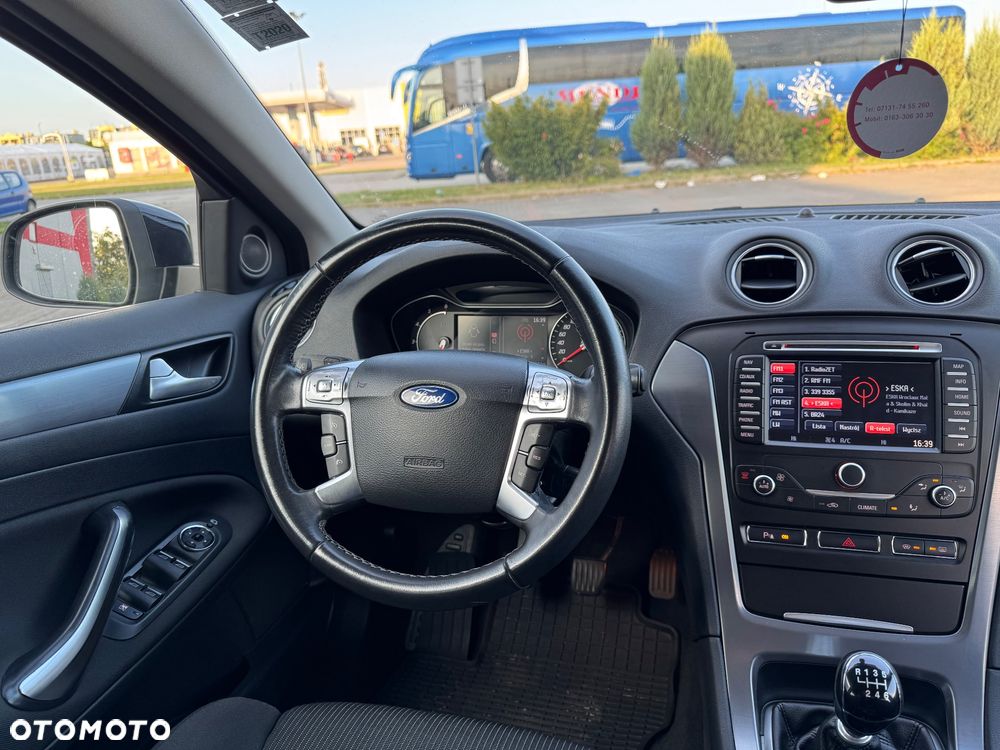Ford Mondeo 2.0 TDCi Titanium - 22