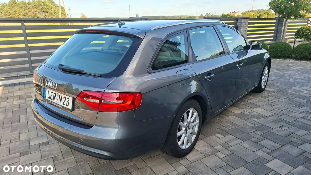 Audi A4 Avant - 16