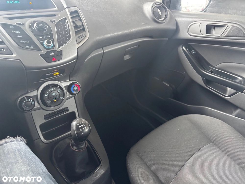 Ford Fiesta 1.25 Ambiente EU5 - 6