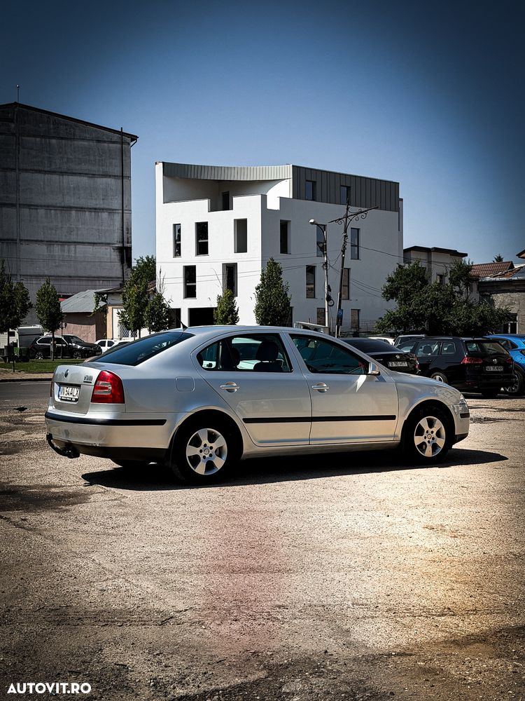 Skoda Octavia 1.6 FSI Classic - 4