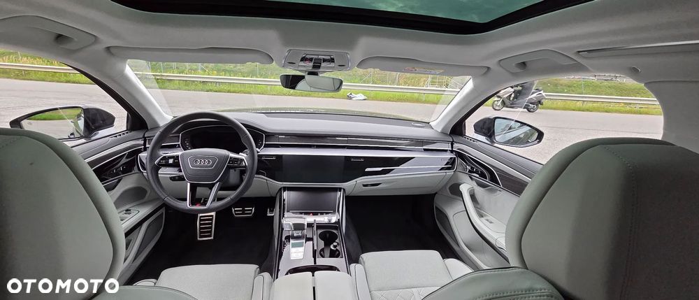 Audi S8 - 17