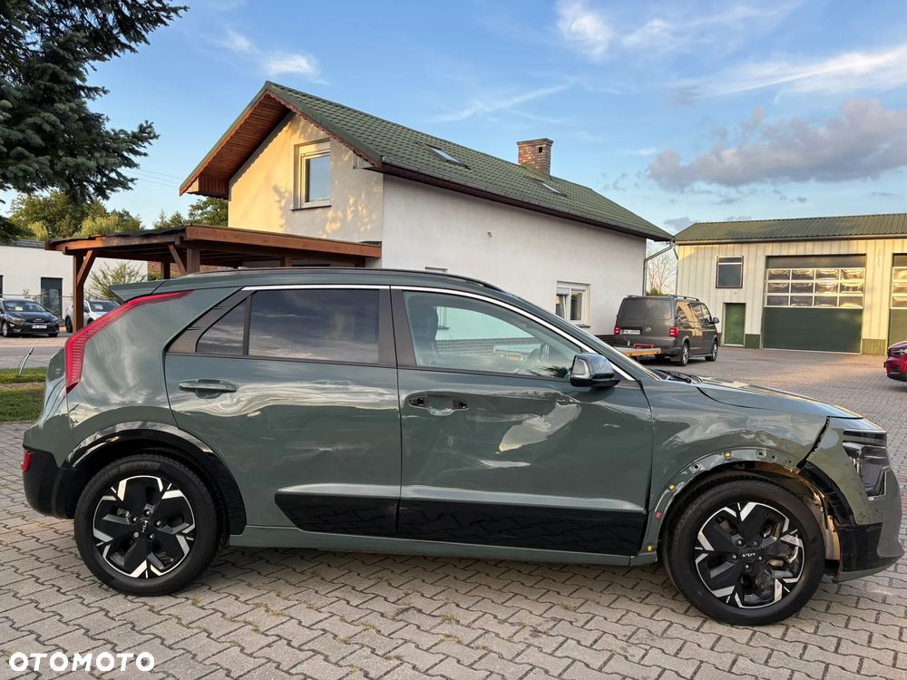 Kia Niro 64kWh L - 6