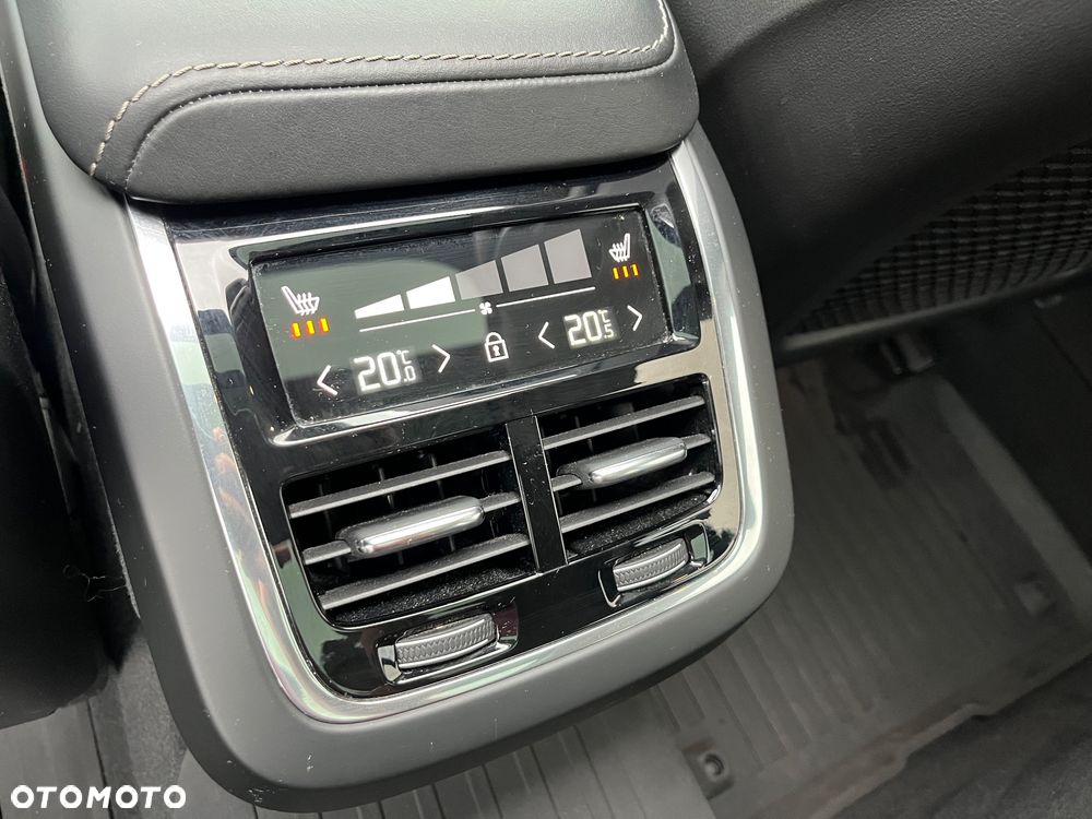 Volvo V60 Cross Country D4 AWD Geartronic Pro - 24