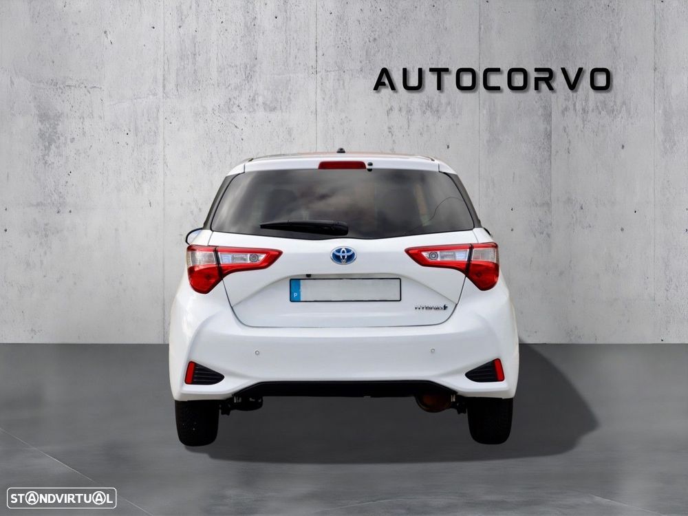 Toyota Yaris 1.5 HSD 20 Anos - 4
