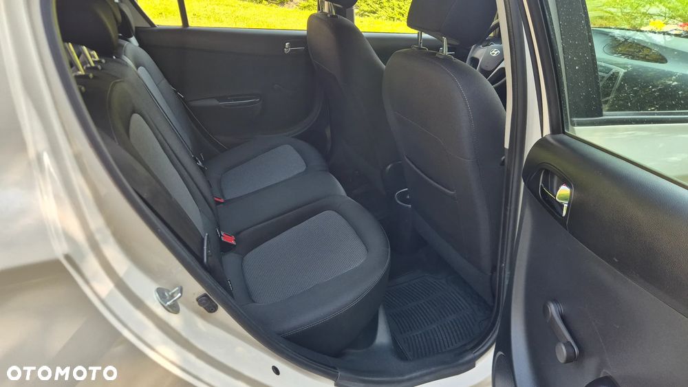 Hyundai i20 1.2 Trend - 9