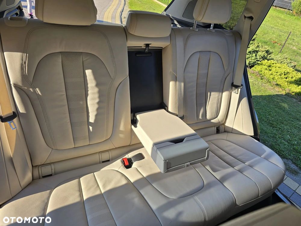 BMW X5 xDrive25d - 11
