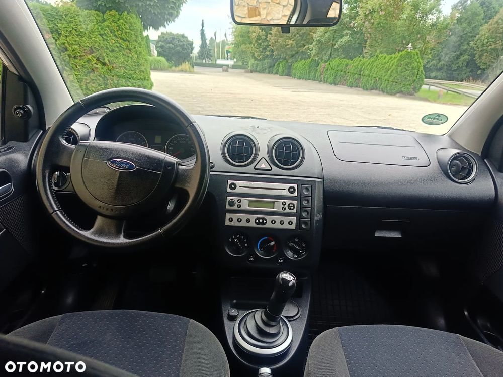 Ford Fiesta - 4