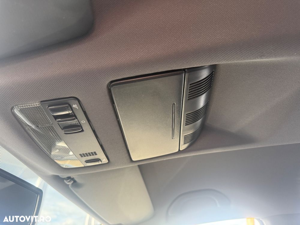 Skoda Octavia Combi 2.0 RS TDI - 29