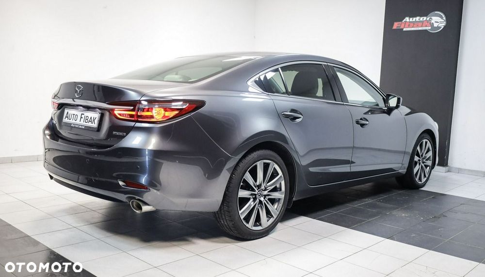Mazda 6 - 8
