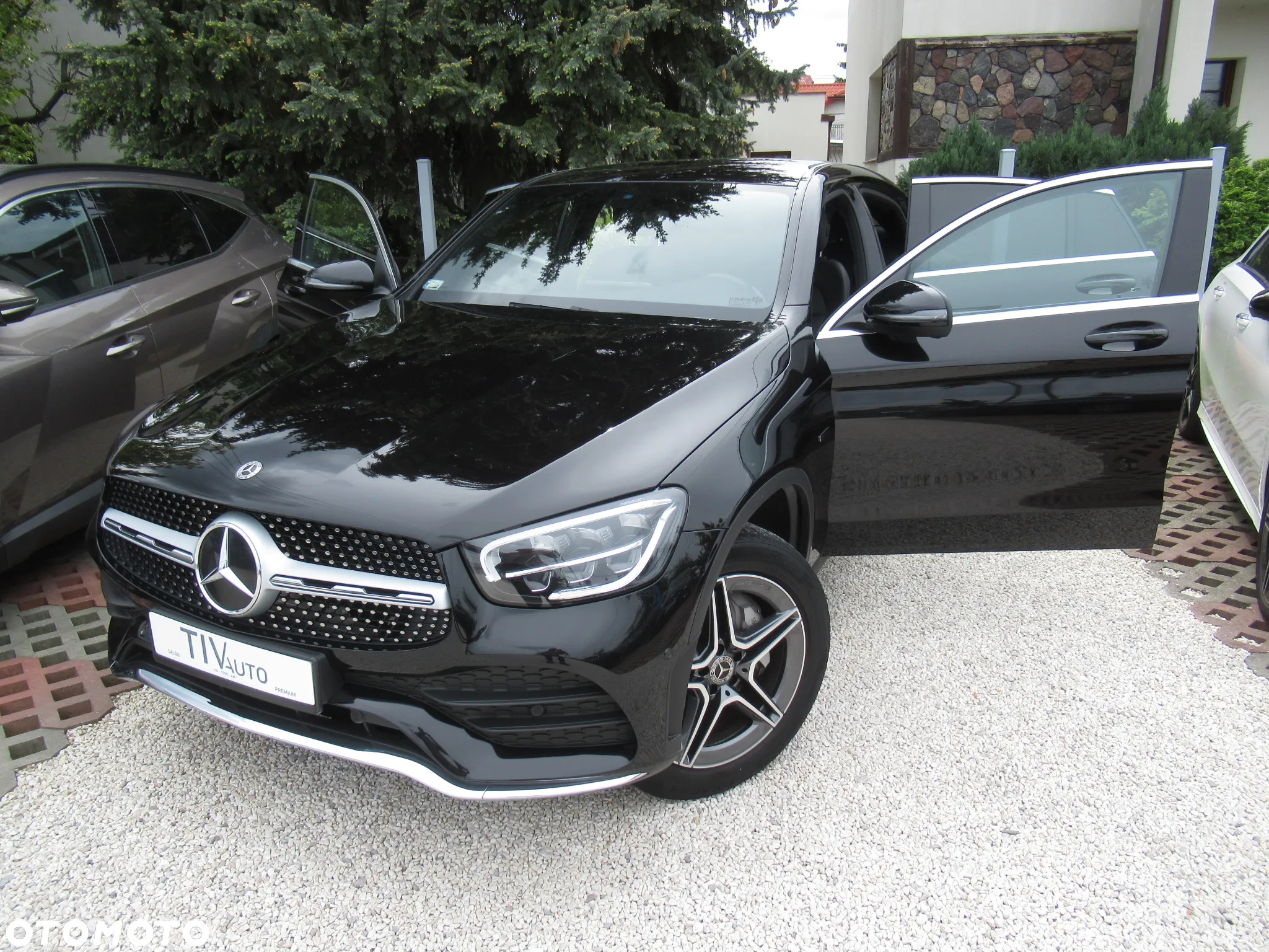 Mercedes-Benz GLC - 36