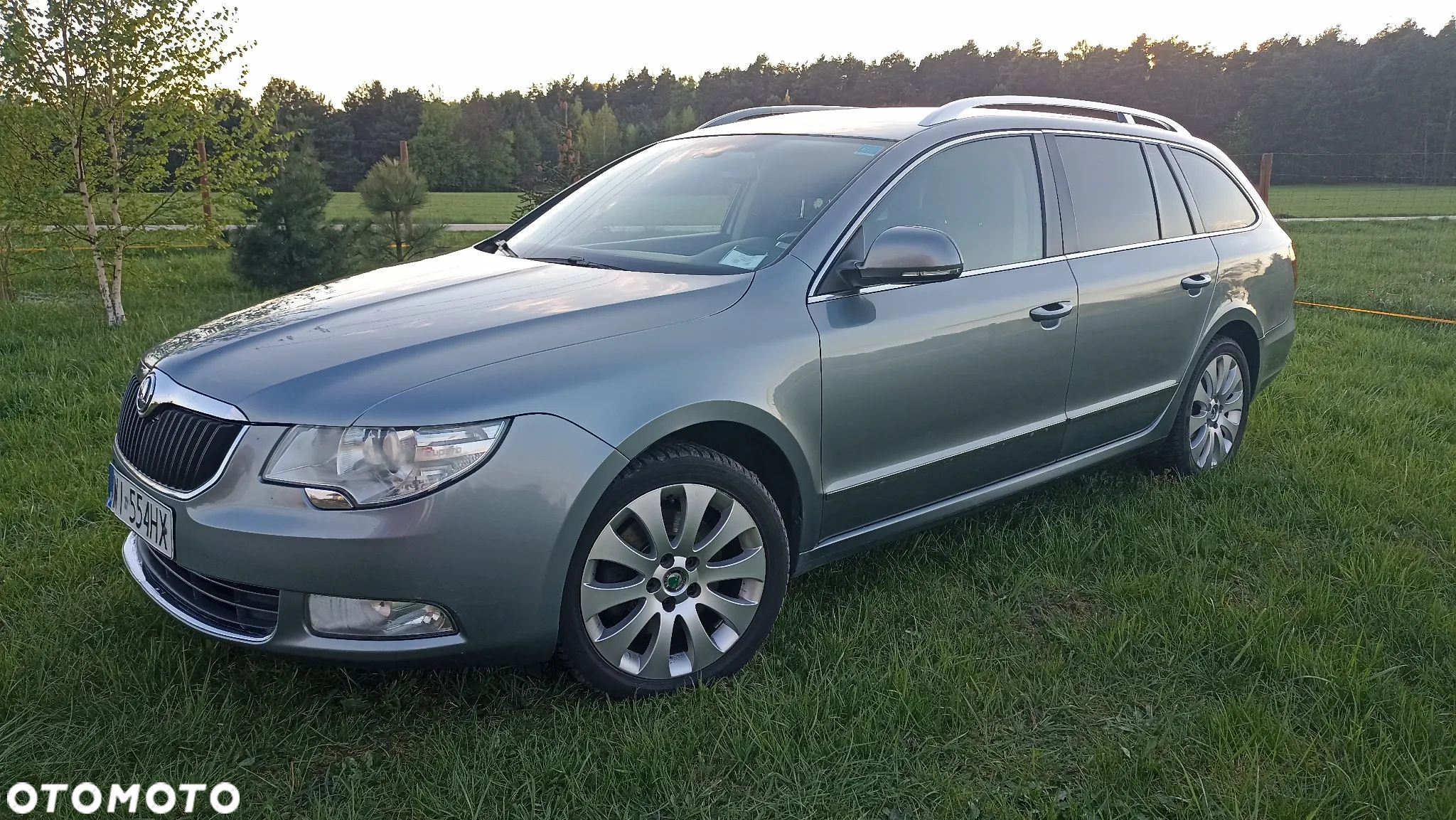 Skoda Superb Combi 2.0 TDI DSG Elegance - 1