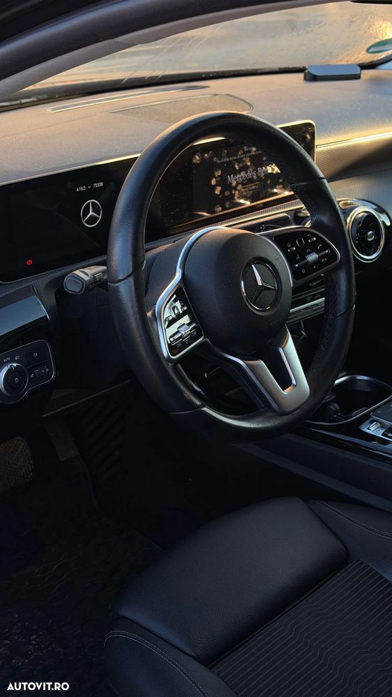 Mercedes-Benz A 200 7G-DCT - 3
