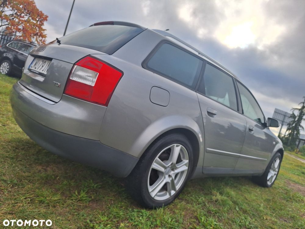 Audi A4 Avant 2002 photo 4