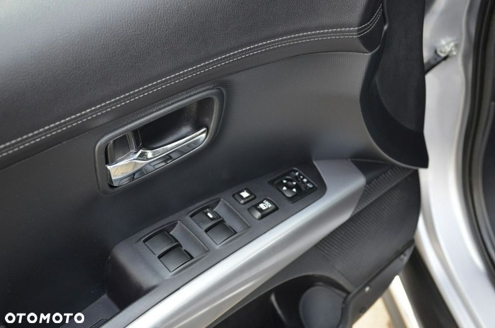 Mitsubishi Outlander - 20