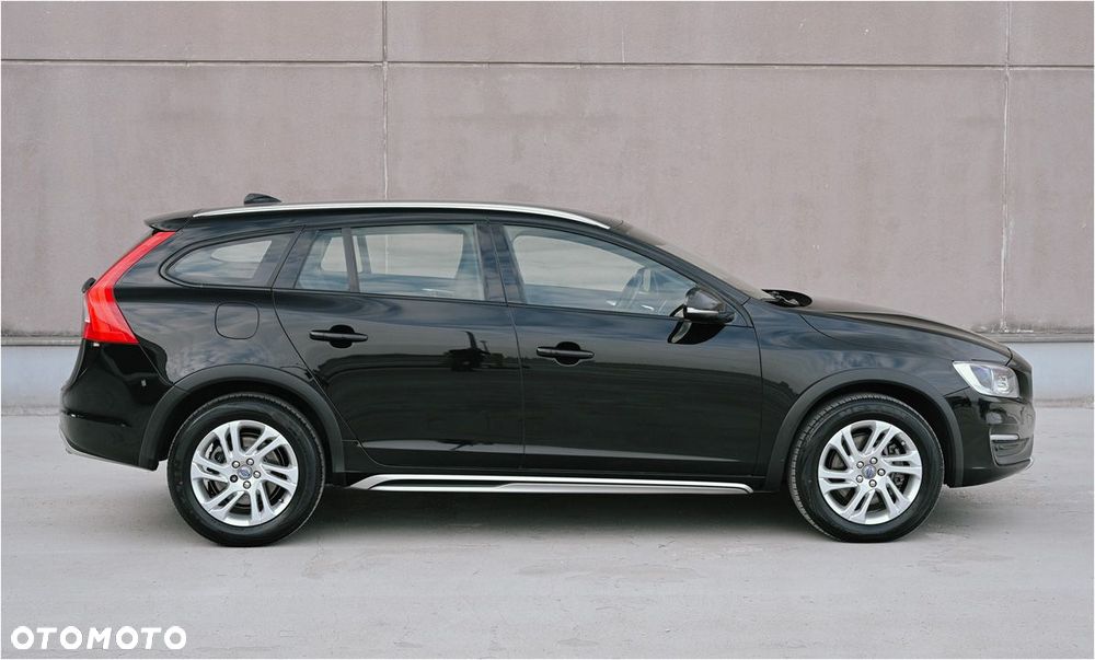 Volvo V60 Cross Country D4 Geartronic Summum - 9