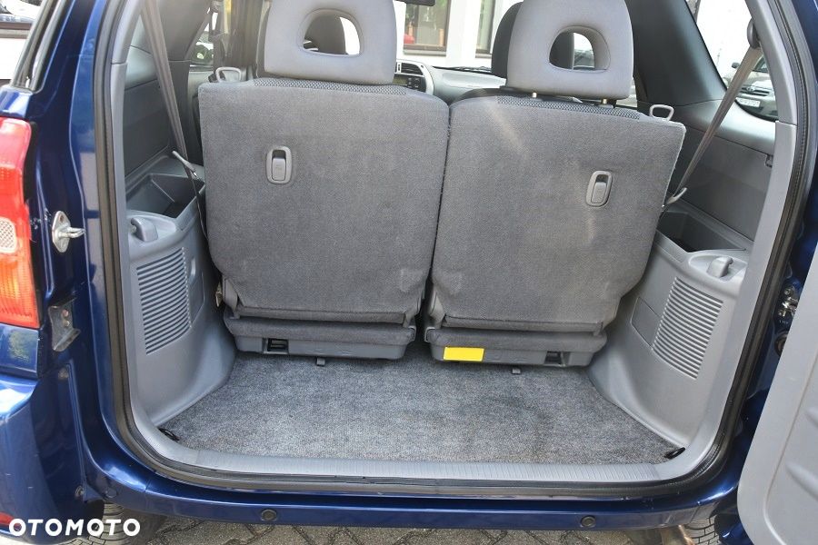 Toyota RAV4 - 21