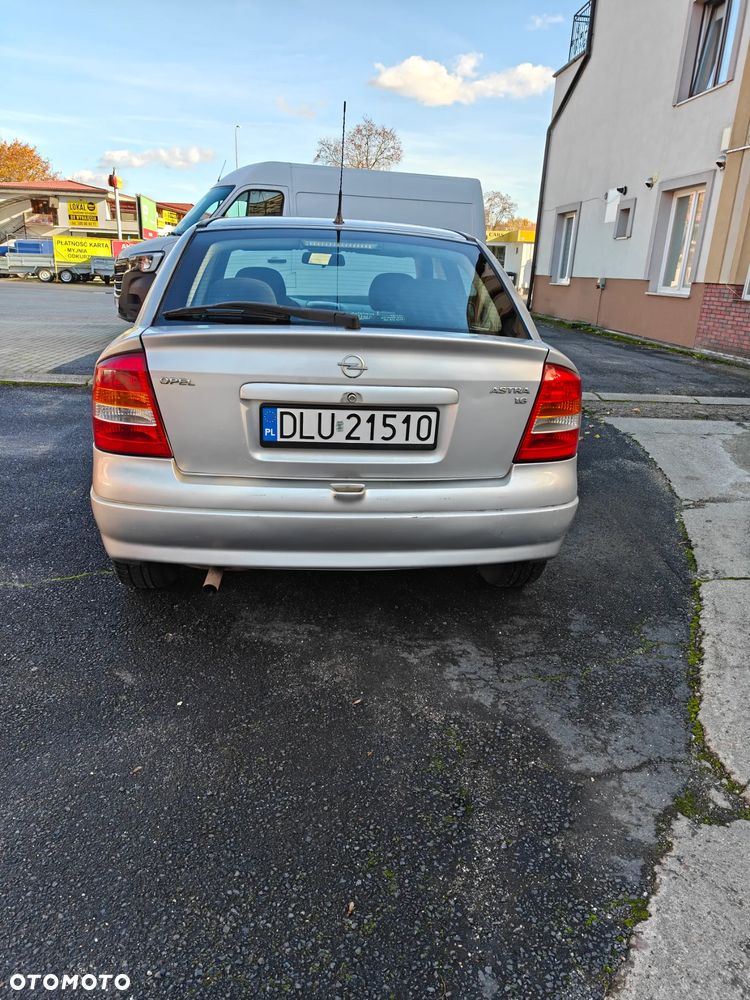 Opel Astra 1.6 - 2