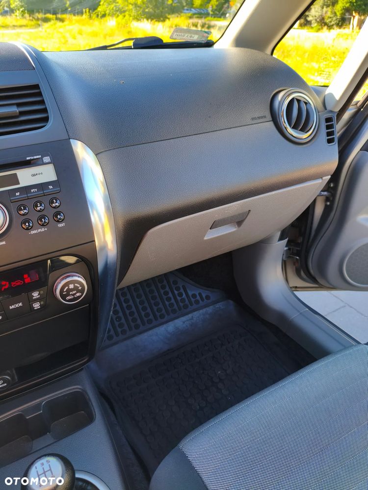 Suzuki SX4 1.6 VVT 4x2 Style - 17