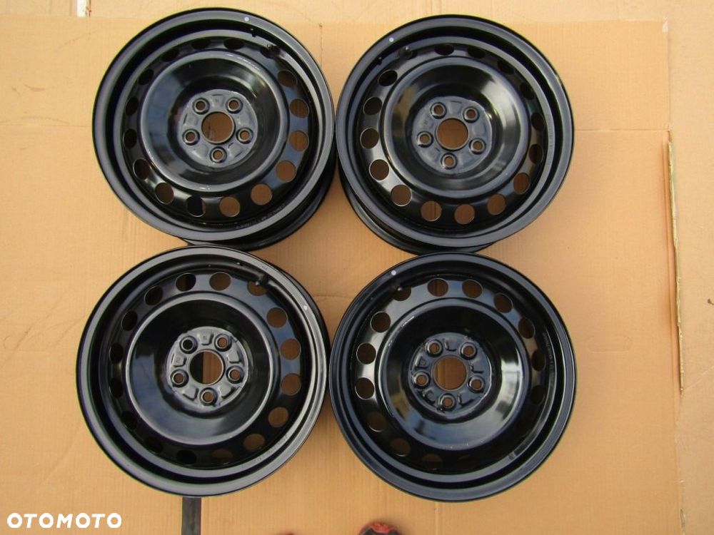 4x Felgi Felga 15 Toyota Verso S Subaru Trezia 5,5j 5x100 ET45 - 4