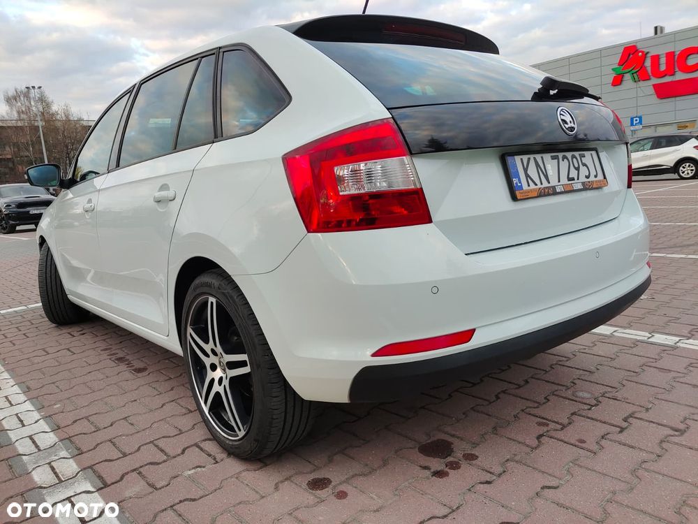 Skoda RAPID 1.2 TSI (Green tec) DSG Style - 6