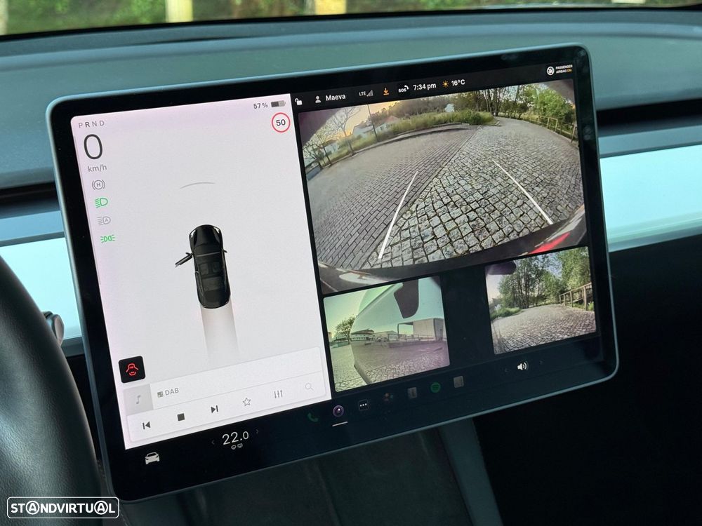 Tesla Model 3 Long-Range Dual Motor AWD - 17