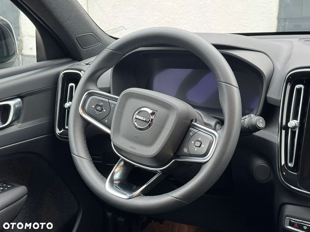 Volvo XC 40 Recharge 69 kWh Single Motor RWD Plus - 19