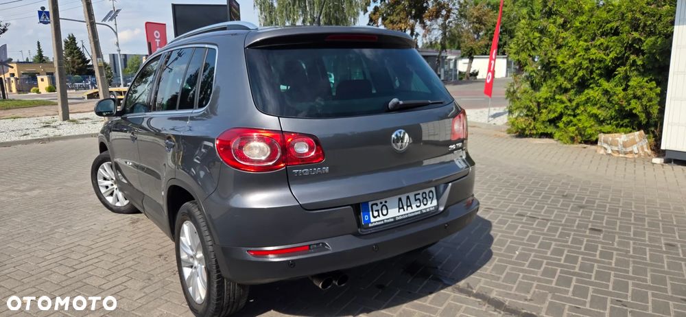 Volkswagen Tiguan 2.0 TDI DPF BlueMotion Technology Exclusive - 11