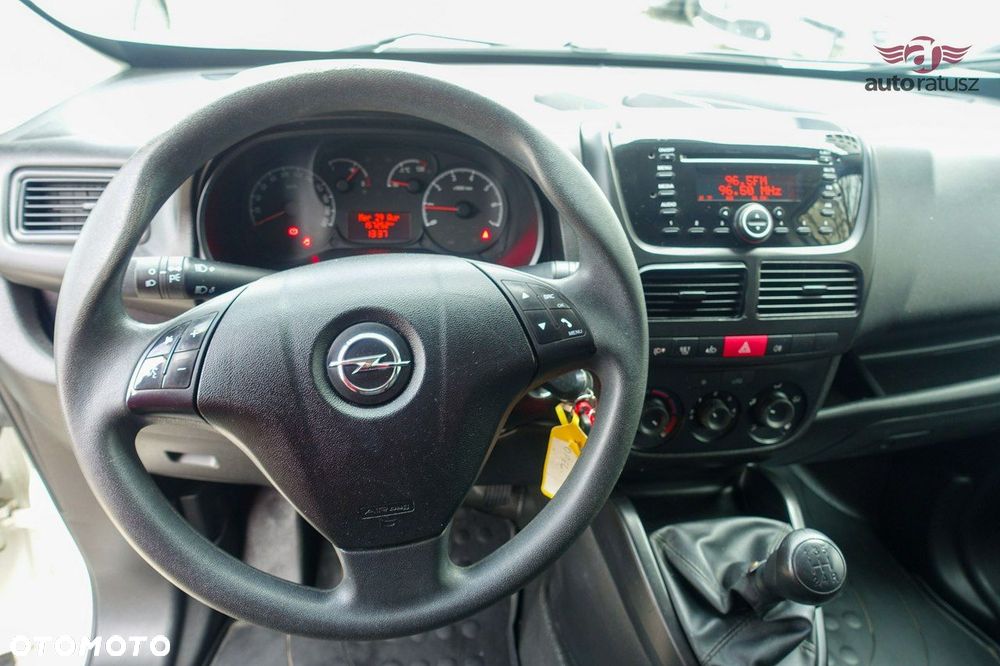 Opel Combo - 16