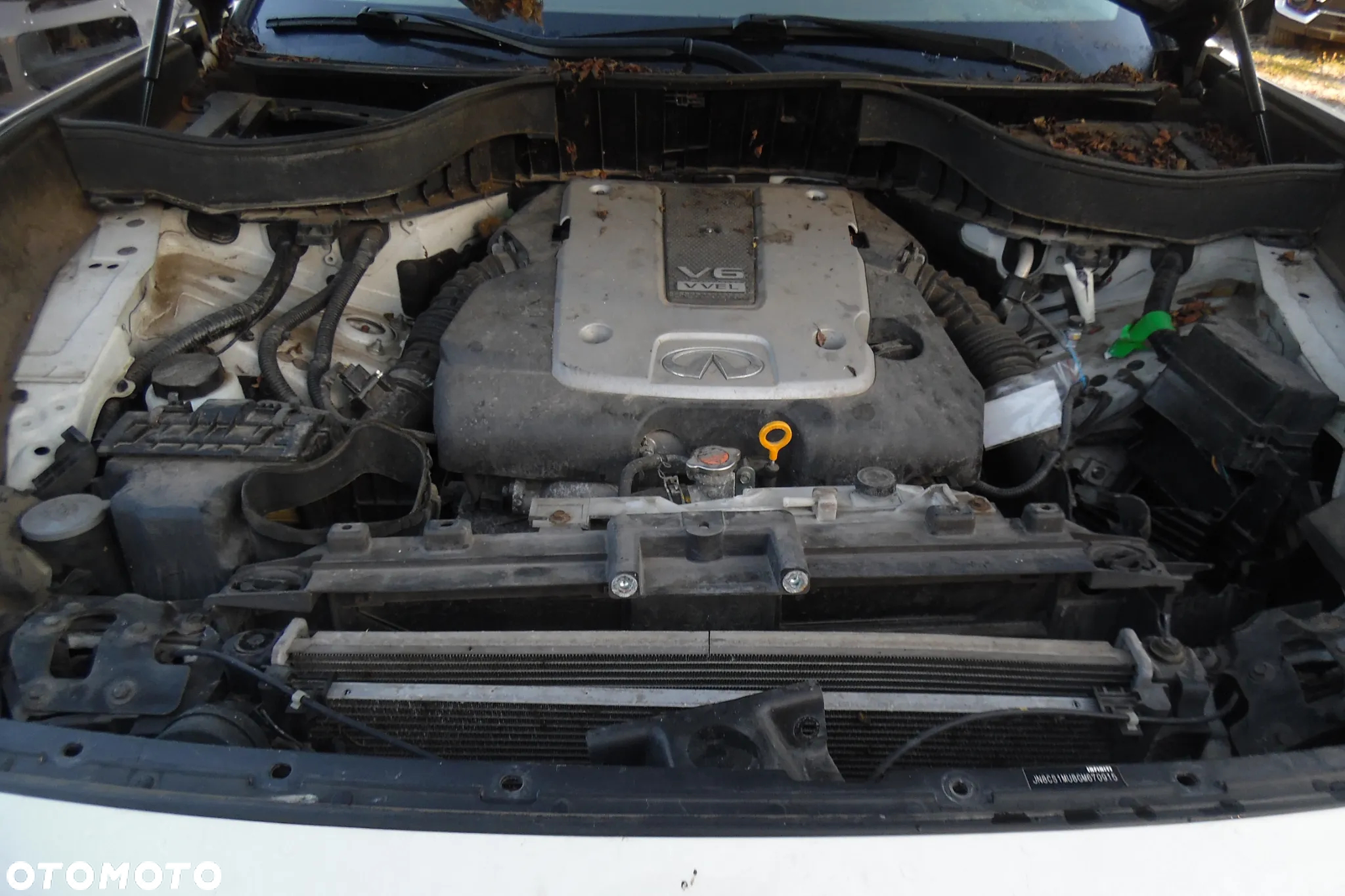 Infiniti QX70 - 27