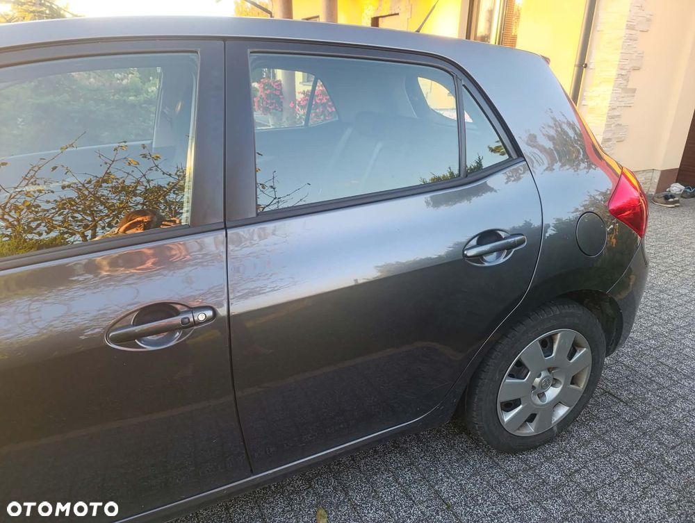 Toyota Auris 1.6 VVT-i Prestige - 18