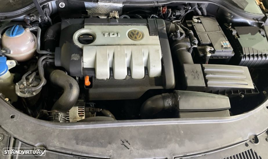 VW Passat Variant 2.0 TDi Confortline DSG - 15