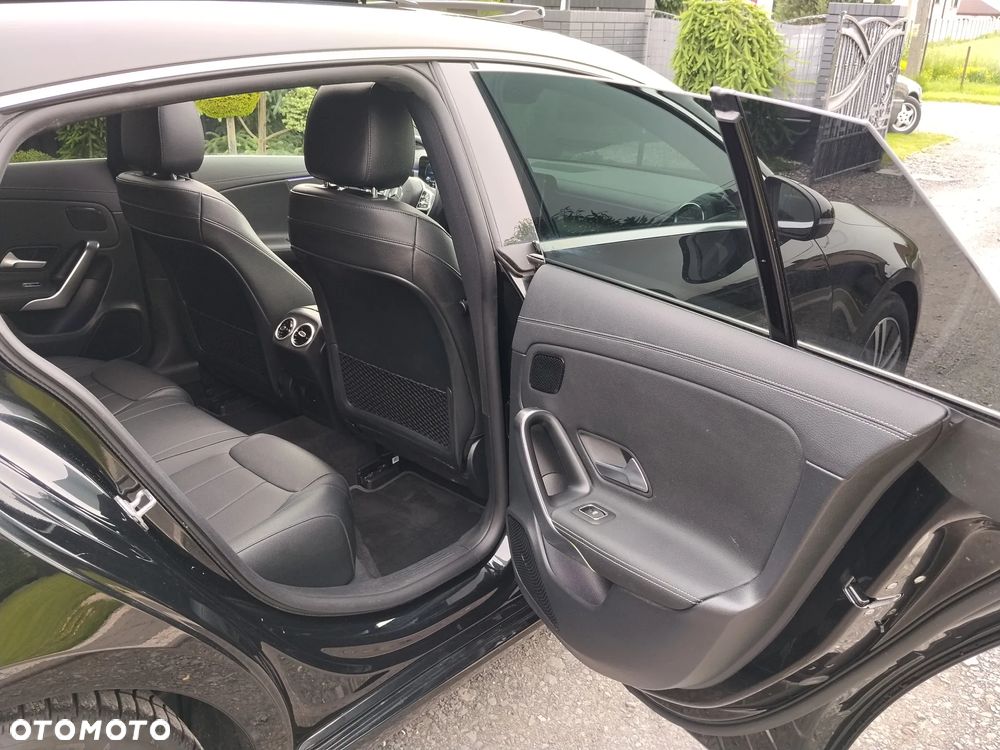Mercedes-Benz CLA 200 d Progressive - 34