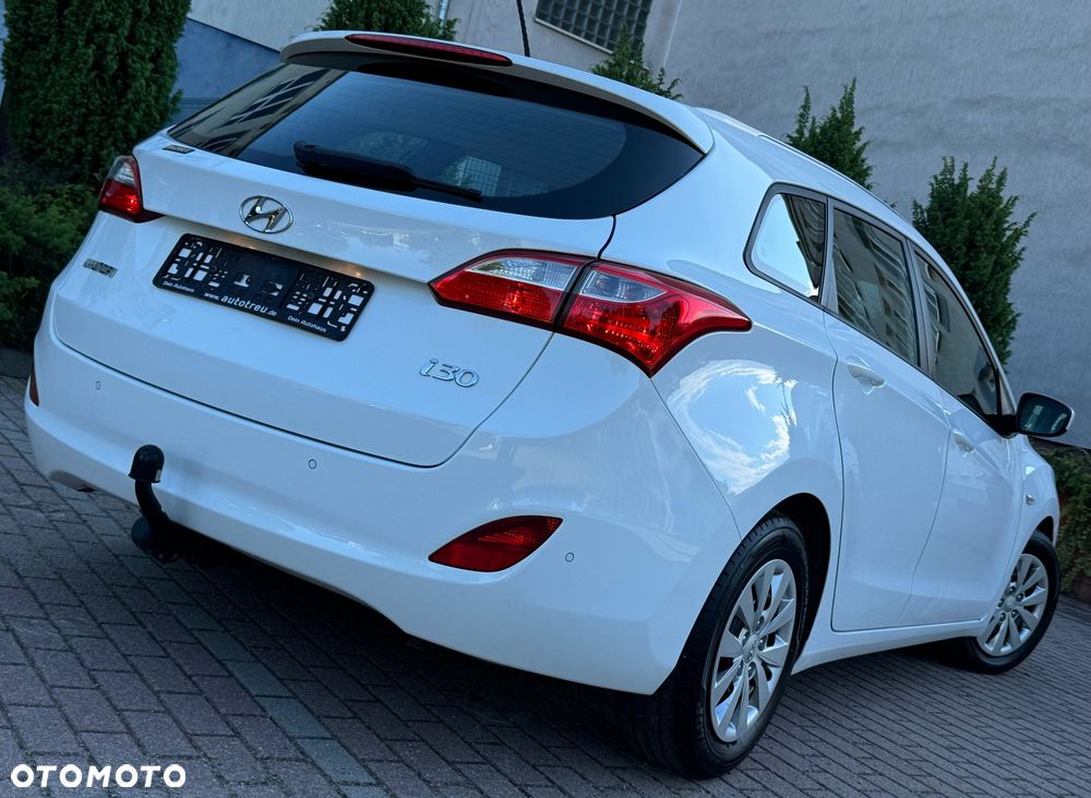Hyundai i30 i30cw 1.6 CRDi Trend - 4