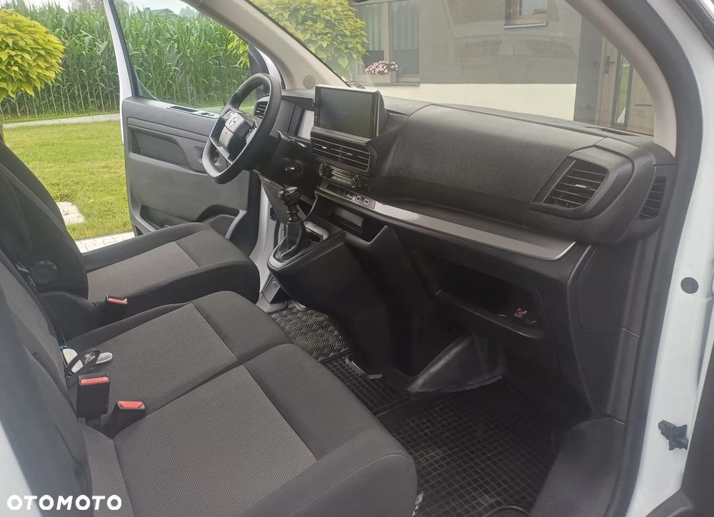 Opel Vivaro - 8