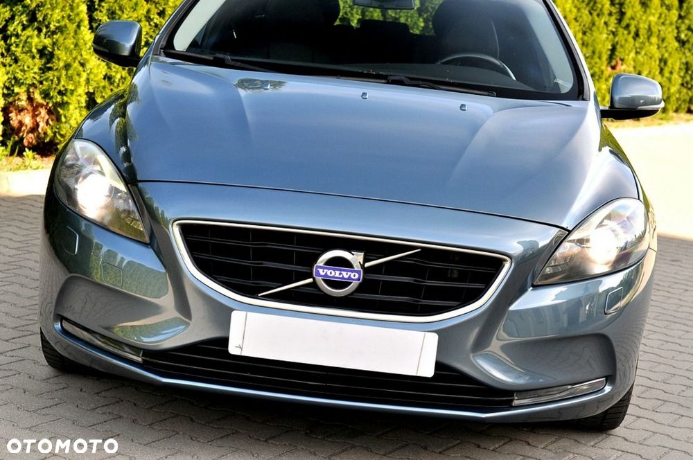 Volvo V40 D2 Momentum - 27