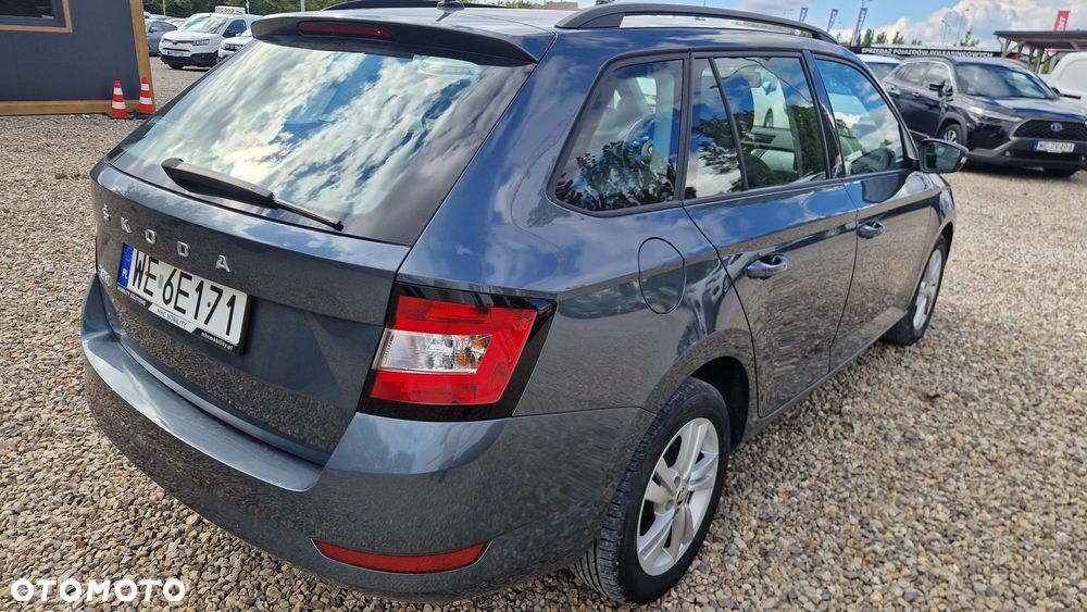 Skoda Fabia 1.0 TSI Ambition - 4