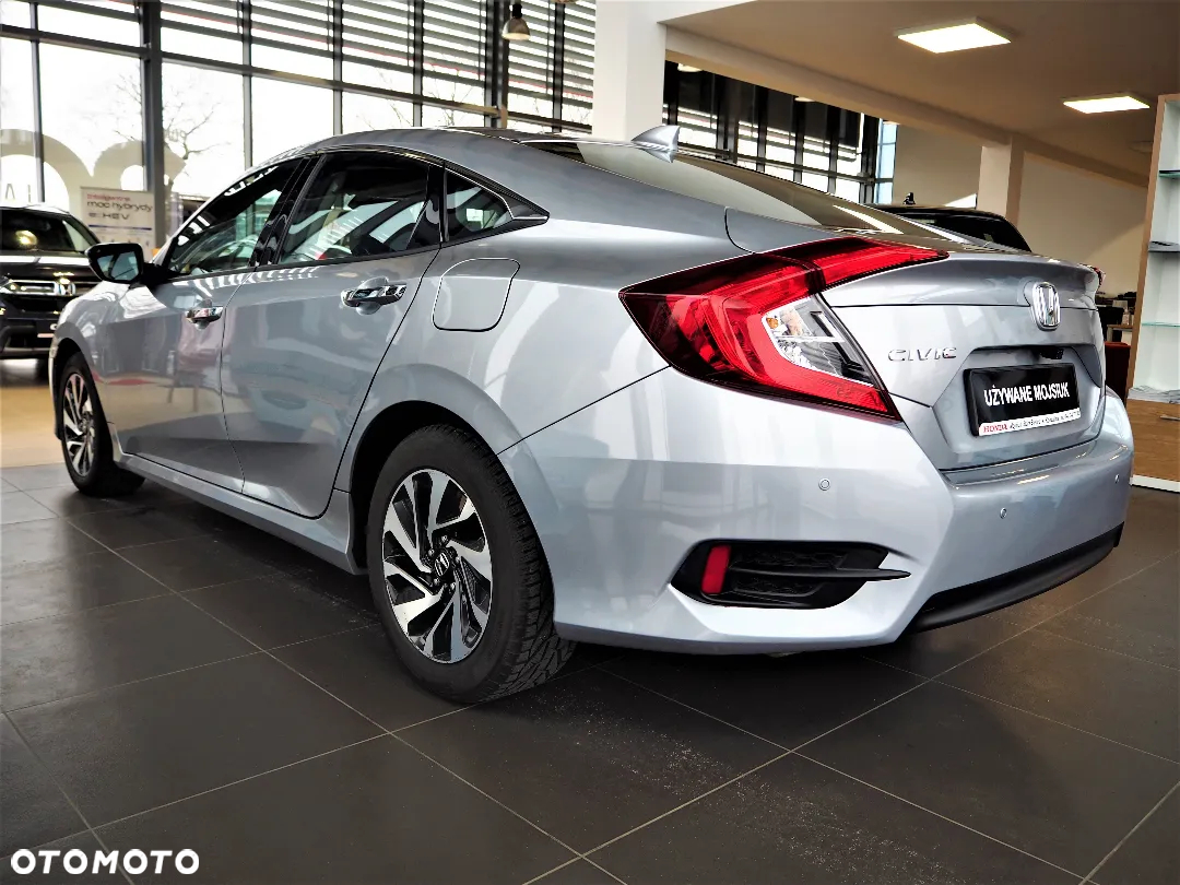 Honda Civic 1.5 T Comfort - 10