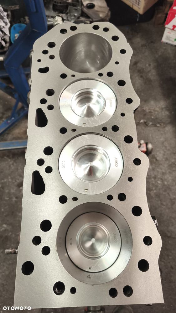 Remont / regeneracja silnika ISUZU 3.0 - 4JJ1 4JJ3 4HK1 - JCB Hitachi Case Yanmar Iseki D-MAX - 9