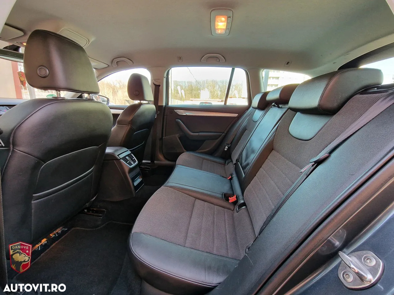 Skoda Octavia 2.0 TDI DSG Ambition - 7