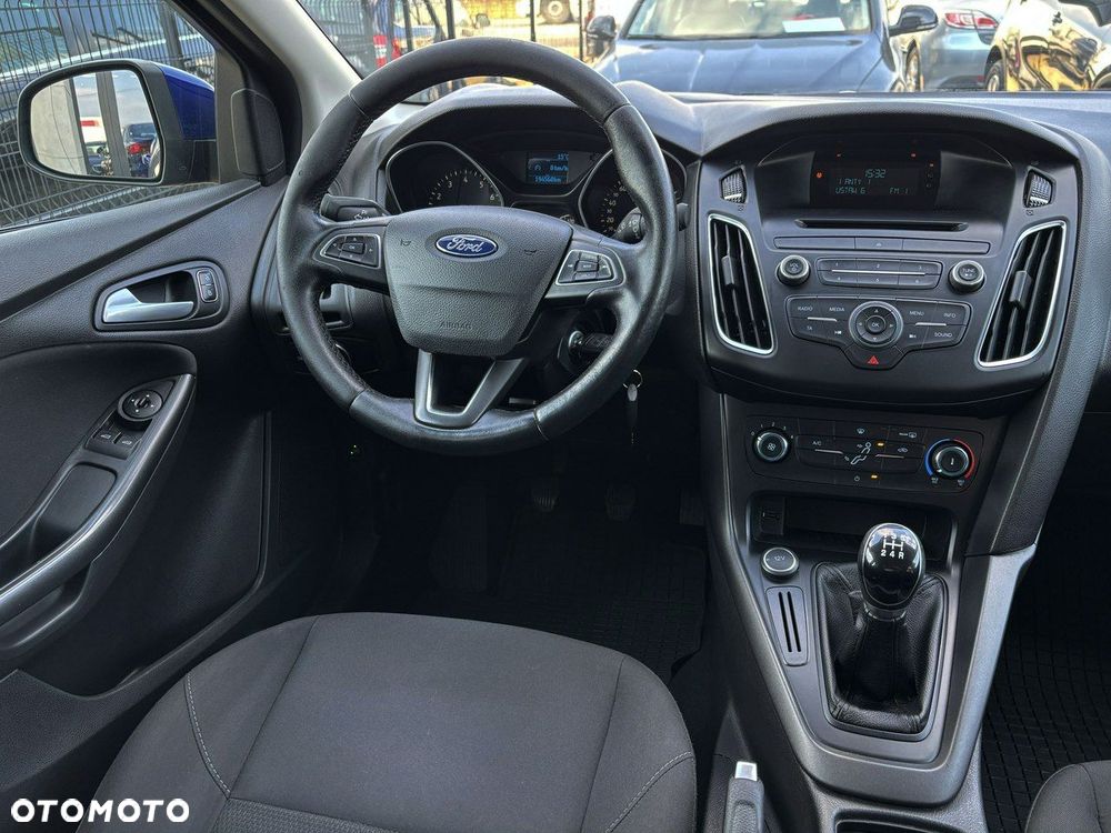 Ford Focus - 26