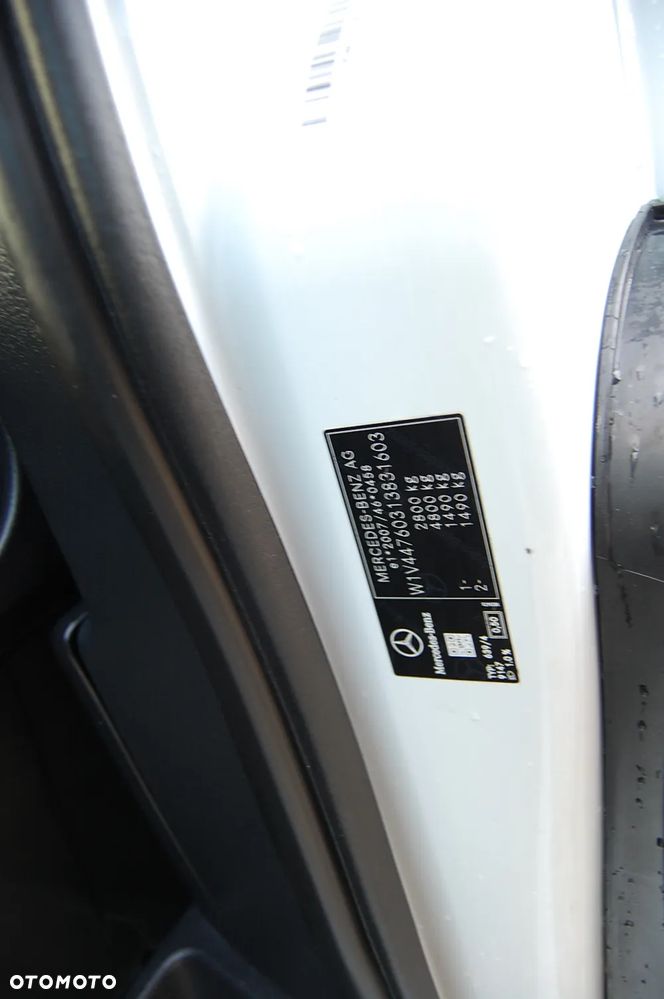 Mercedes-Benz Vito - 22