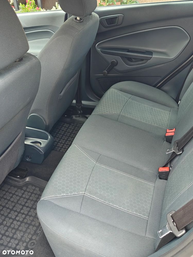 Ford Fiesta - 18