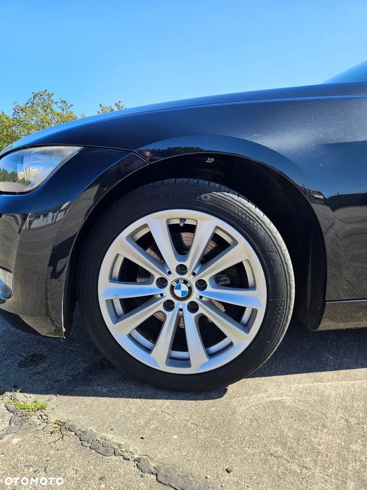 BMW Seria 3 320i - 9