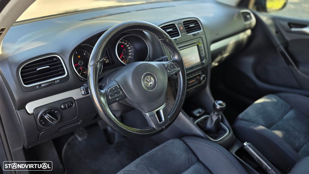 VW Golf 1.6 TDi Confortline - 10