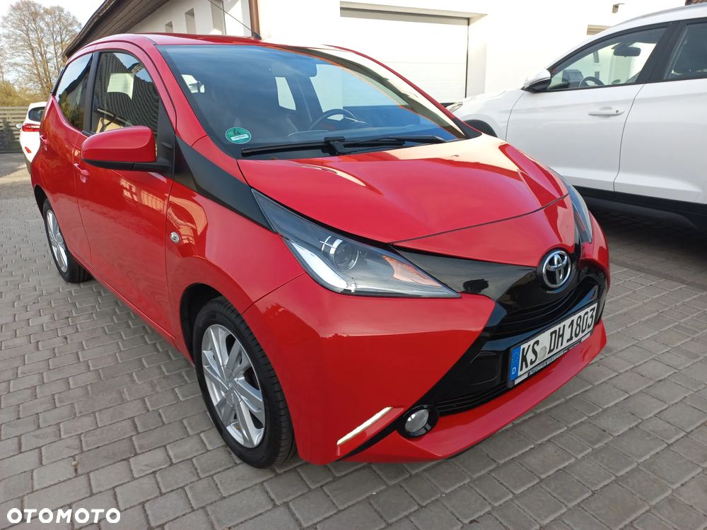 Toyota Aygo x-play - 5