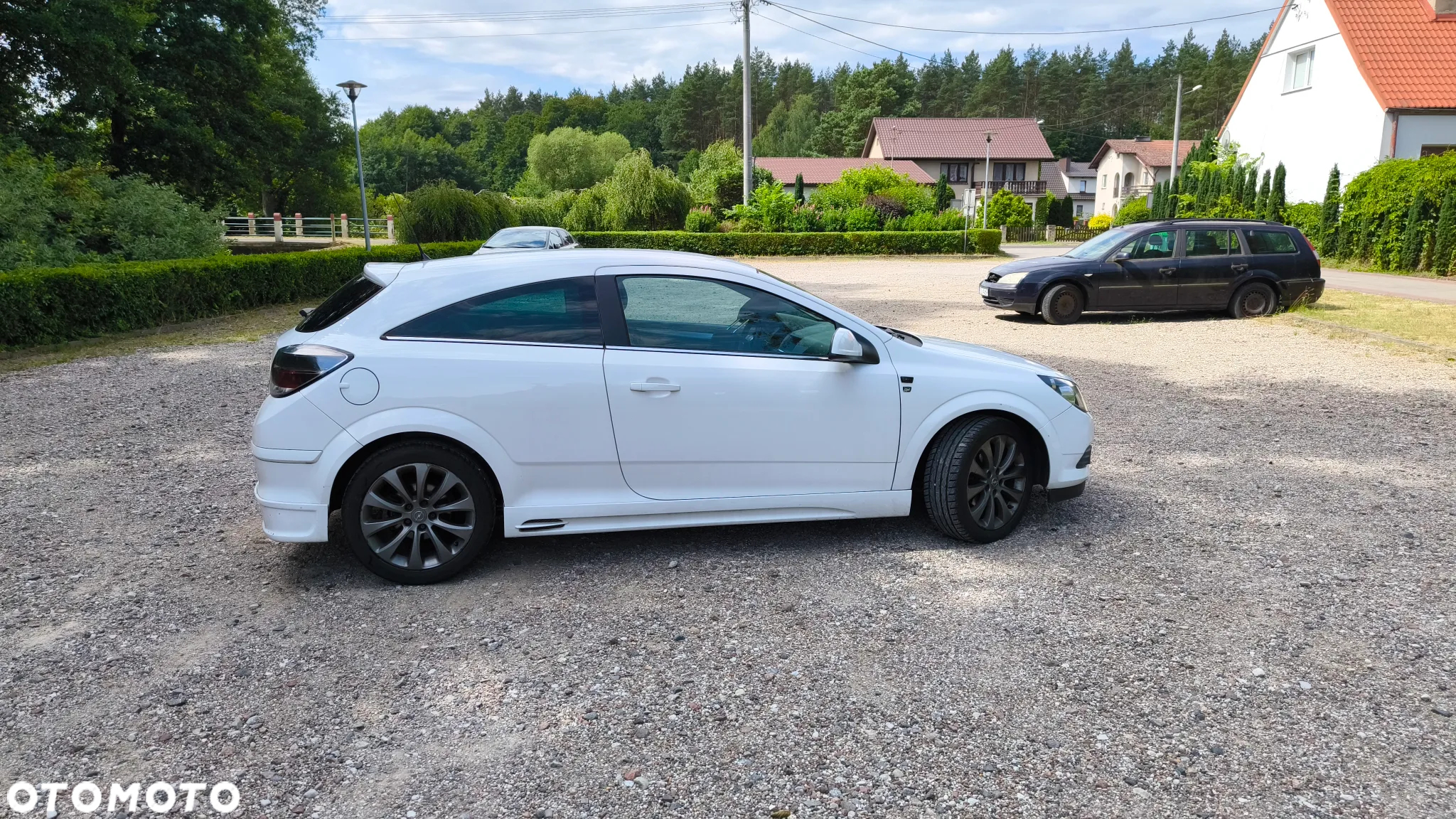 Opel Astra III GTC 1.7 CDTI Cosmo - 3