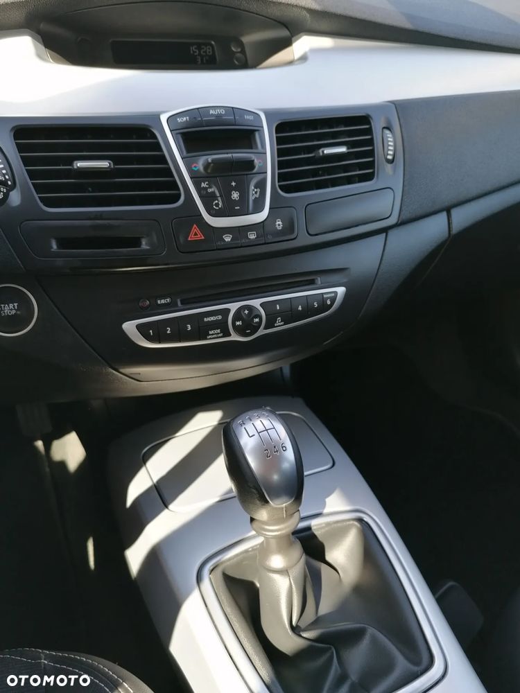 Renault Laguna Grandtour 2.0 16V 140 Emotion - 18