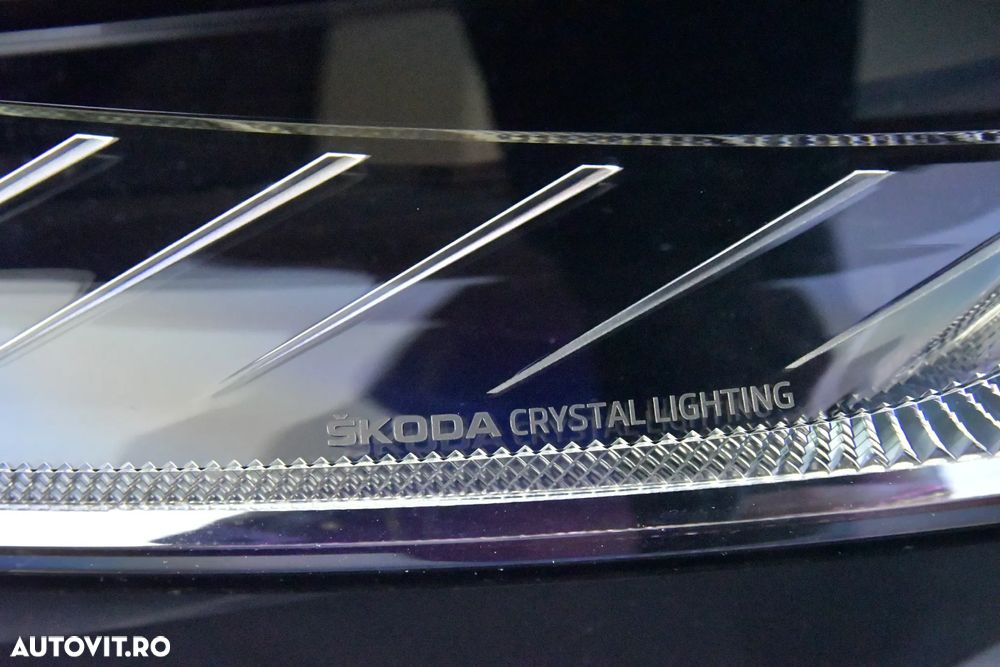 Skoda Octavia 2.0 TSI DSG RS - 11