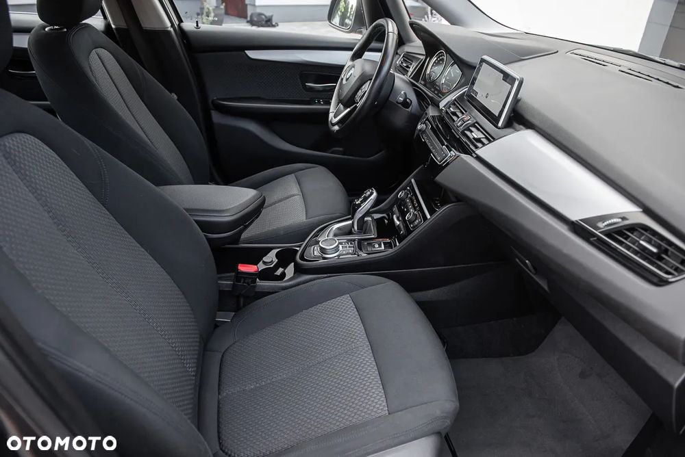 BMW Seria 2 216d Active Tourer - 28
